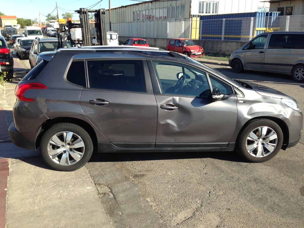 PEUGEOT 2008 1.6 BLUEHDI STYLE 100CV