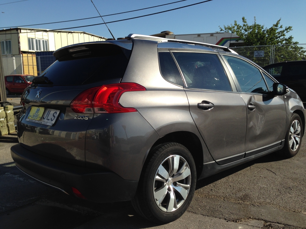 PEUGEOT 2008 1.6 BLUEHDI STYLE 100CV