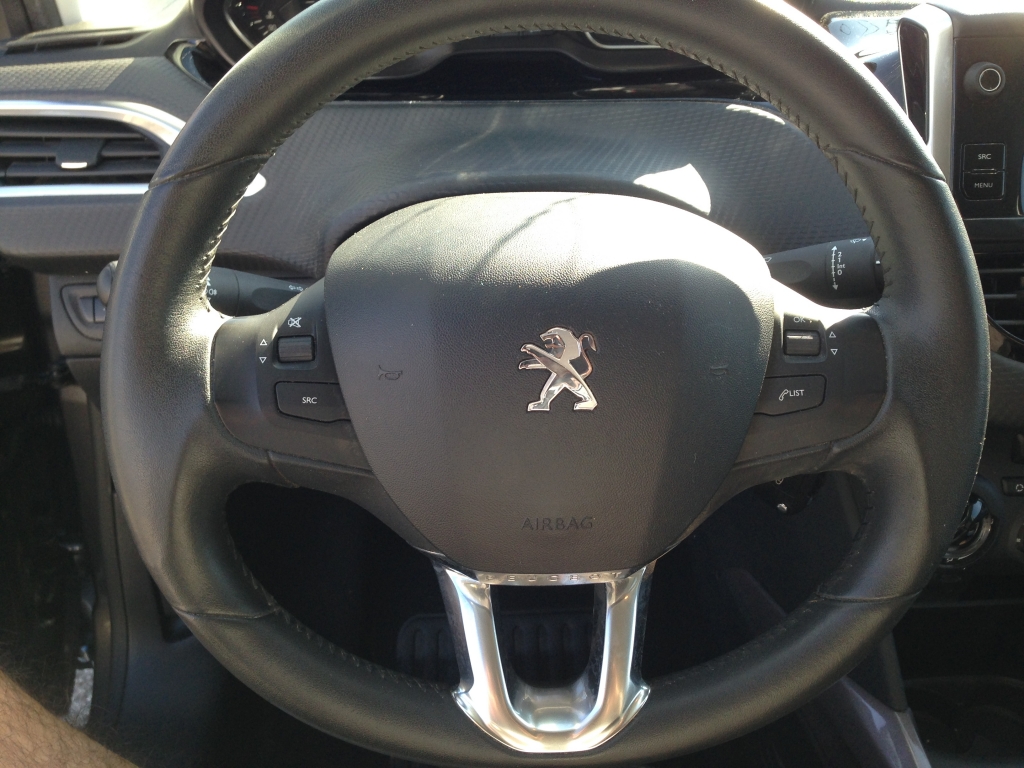 PEUGEOT 2008 1.6 BLUEHDI STYLE 100CV