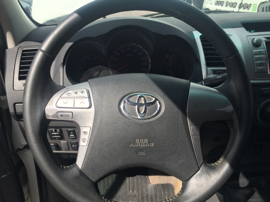 TOYOTA HILUX 2.5 D4D 144CV 4X4