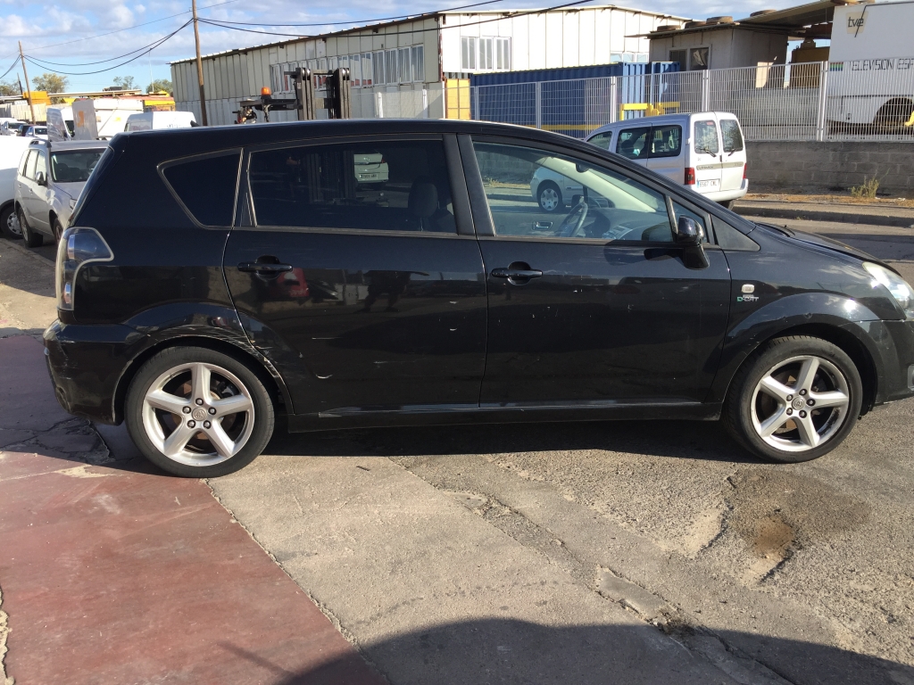 TOYOTA COROLLA VERSO 2.2 D-CAT 177CV 7 PLAZAS