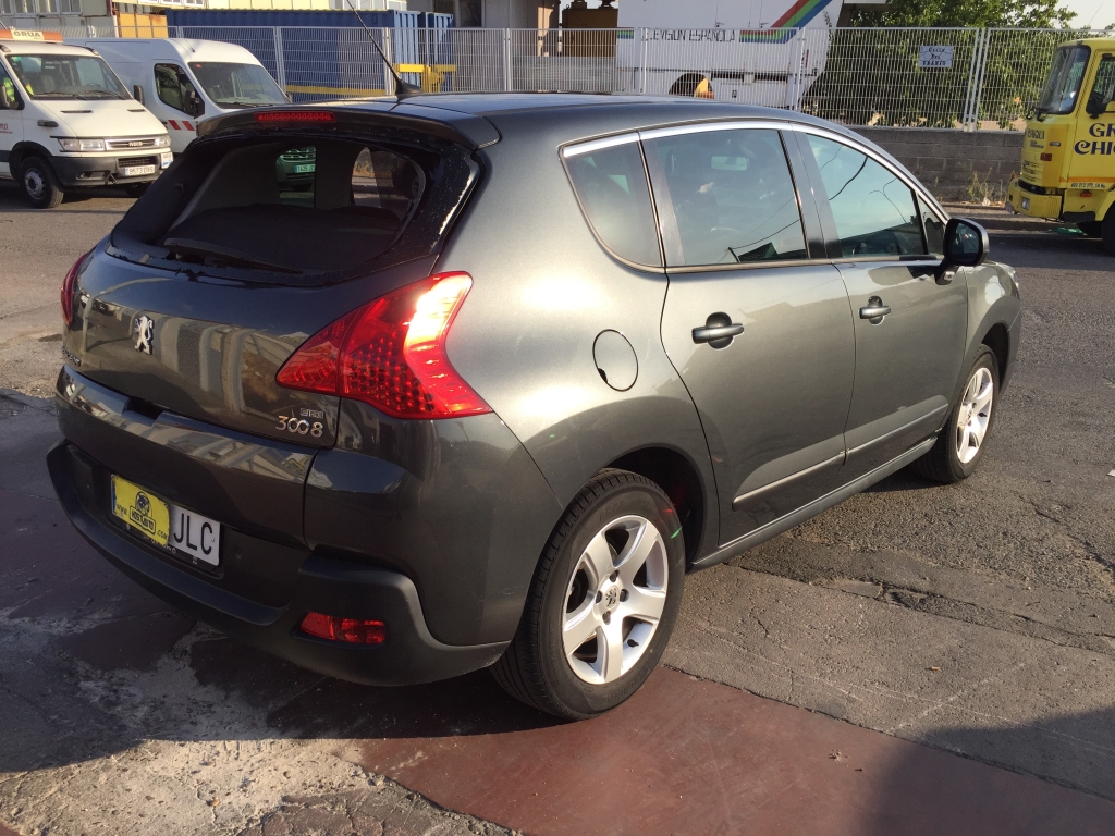 PEUGEOT 3008 1.6 HDI 112CV AUTOMATICO