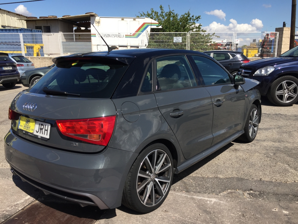 AUDI A-1  1.6 TDI 115CV