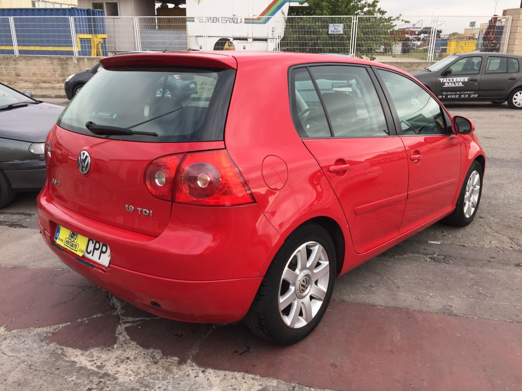 VOLKSWAGEN GOLF V 1.9 TDI 105CV