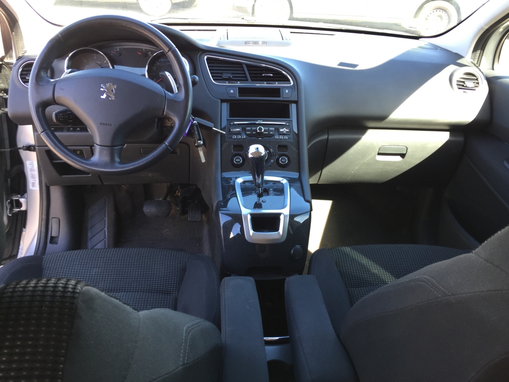 PEUGEOT 5008 1.6 HDI 112CV 