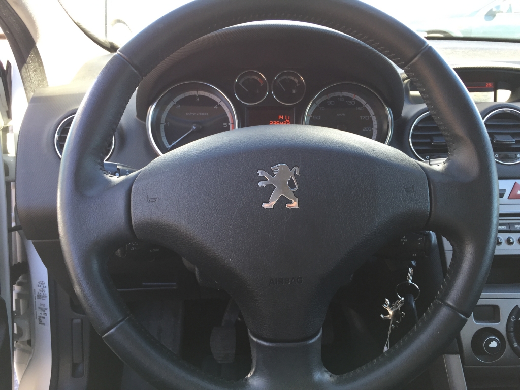 PEUGEOT 308 1.6 HDI 110CV