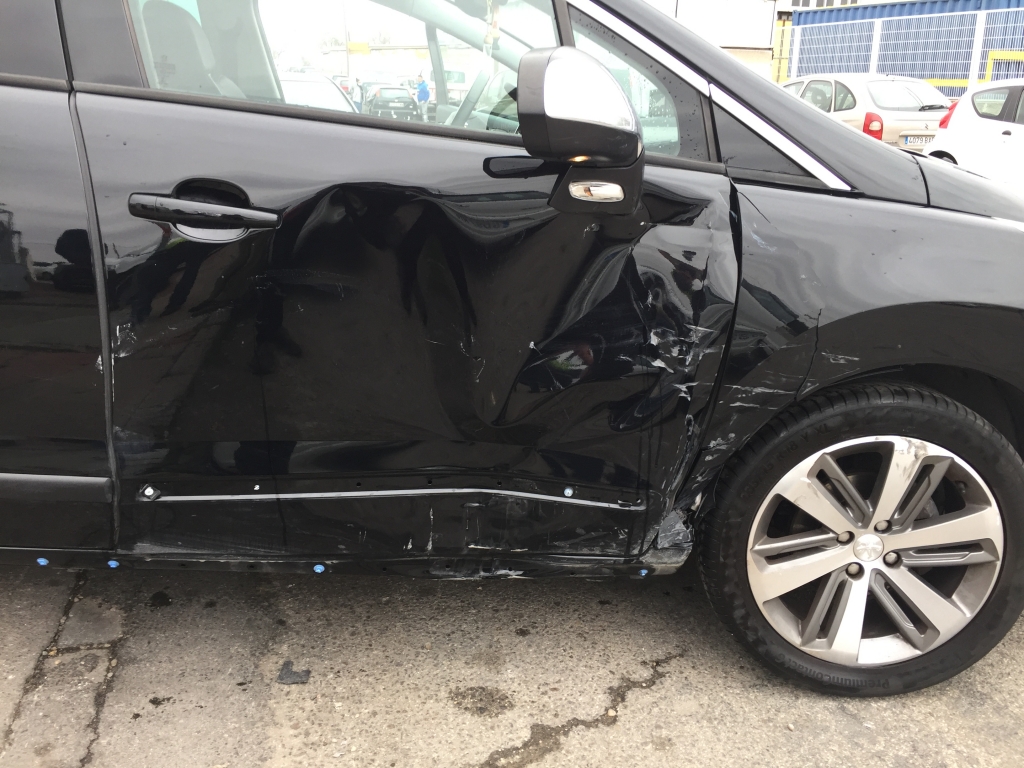 PEUGEOT 3008 1.6 HDI 115CV