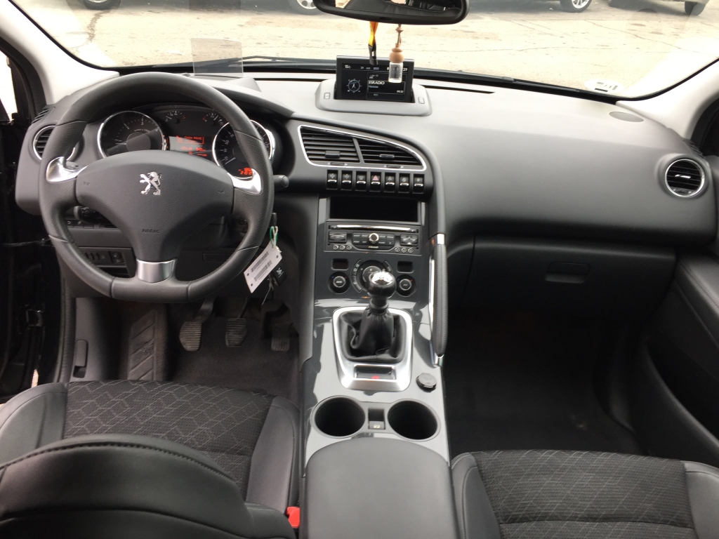 PEUGEOT 3008 1.6 HDI 115CV