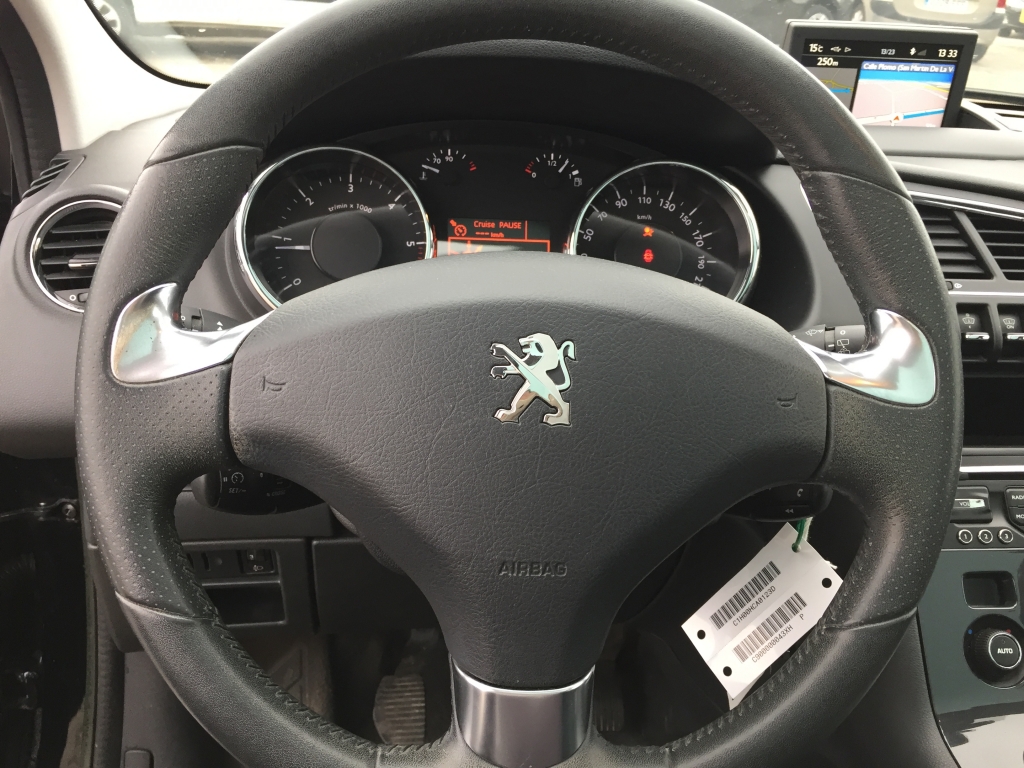 PEUGEOT 3008 1.6 HDI 115CV