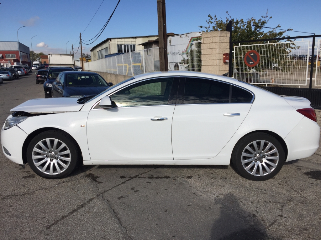 OPEL INSIGNIA 2.0 TDCI 130CV