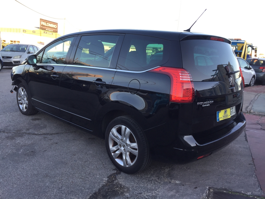 PEUGEOT 5008 1.6 HDI SPORT 110CV 7 PLAZAS