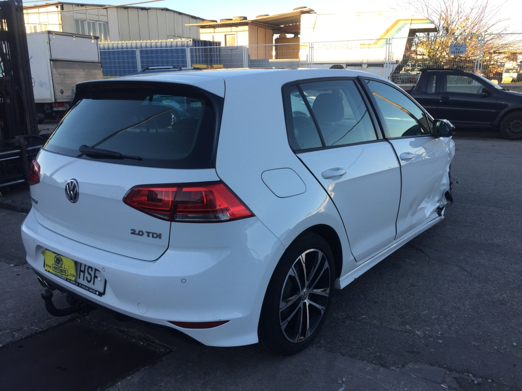 VOLKSWAGEN GOLF VII 2.0 TDI 140CV R-LINE