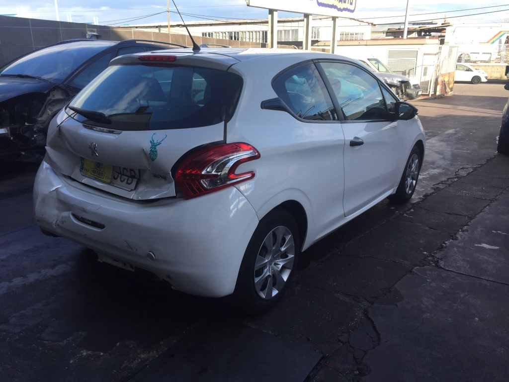 PEUGEOT 208 1.4 HDI 68CV