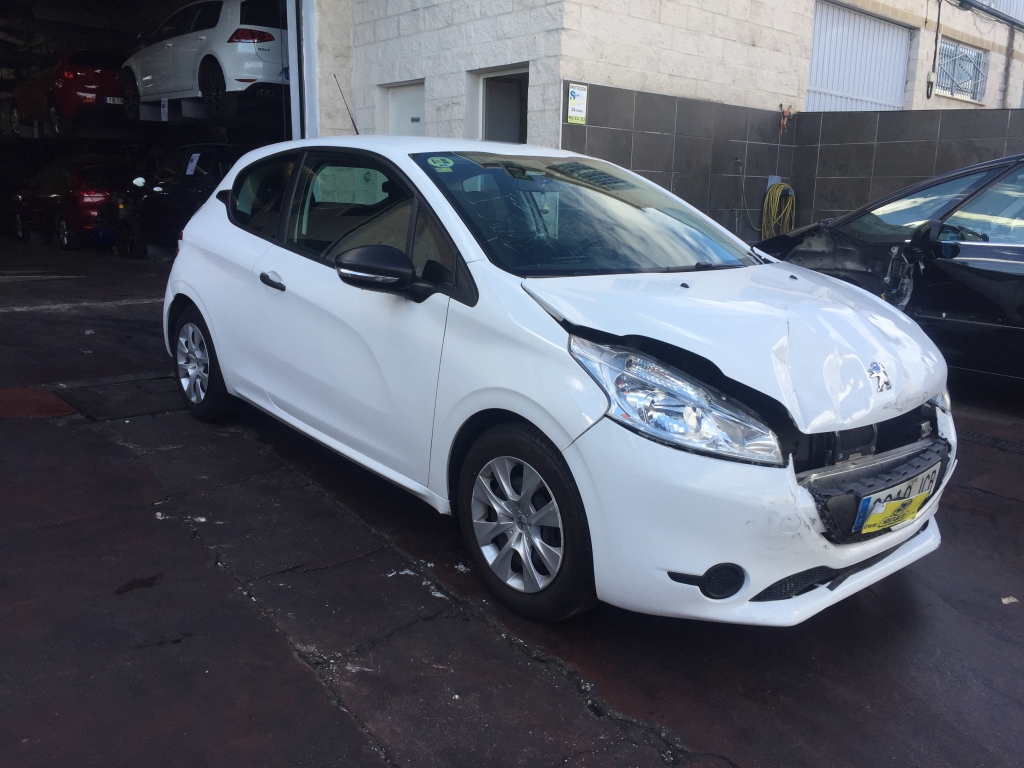 PEUGEOT 208 1.4 HDI 68CV