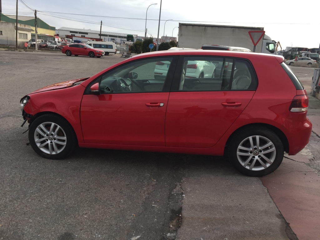 VOLKSWAGEN GOLF VI 2.0 TDI 140CV