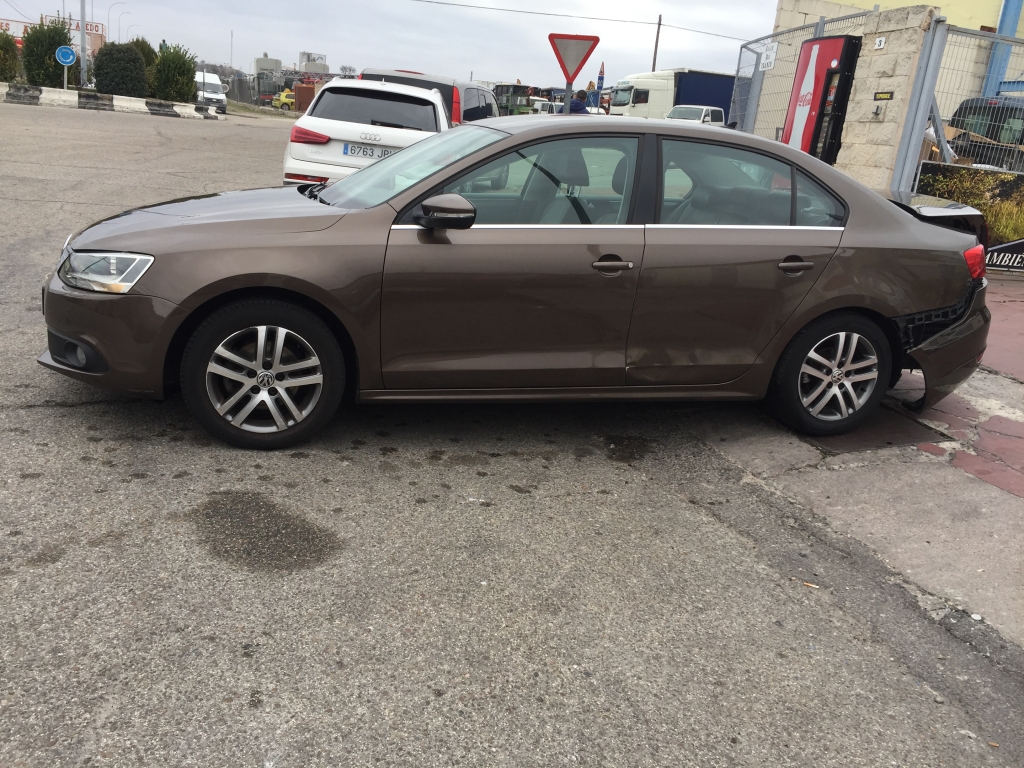 VOLKSWAGEN JETTA 1.6 TDI 105CV