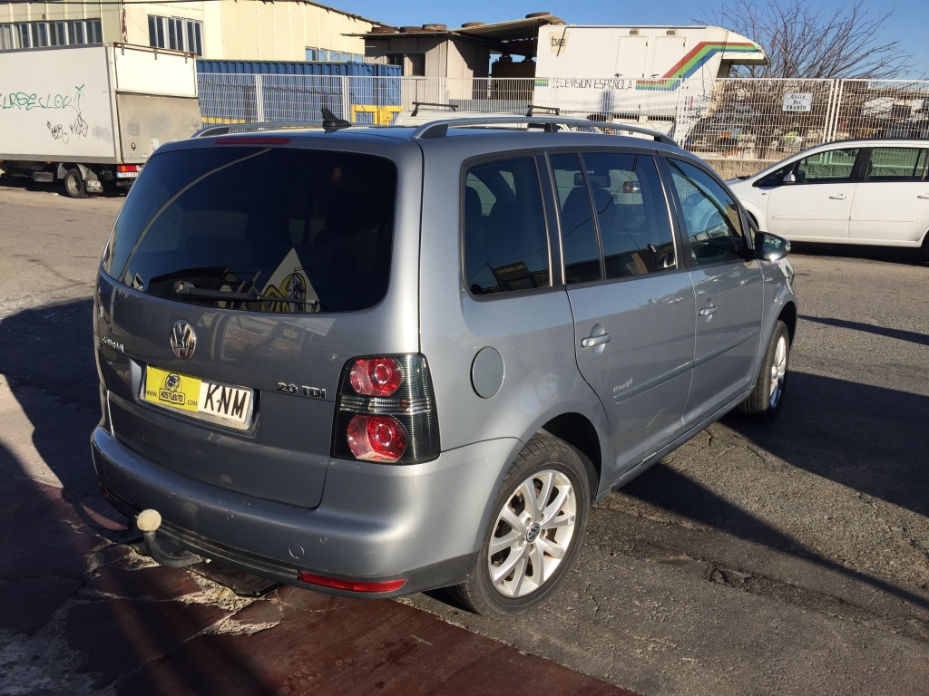 VOLKSWAGEN TOURAN 2.0 TDI 140CV 7 PLAZAS