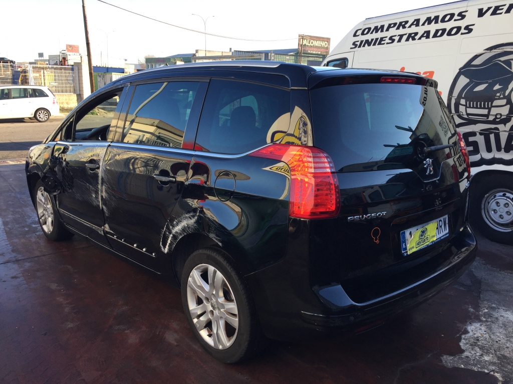 PEUGEOT 5008 1.6 HDI 114CV 7 PLAZAS