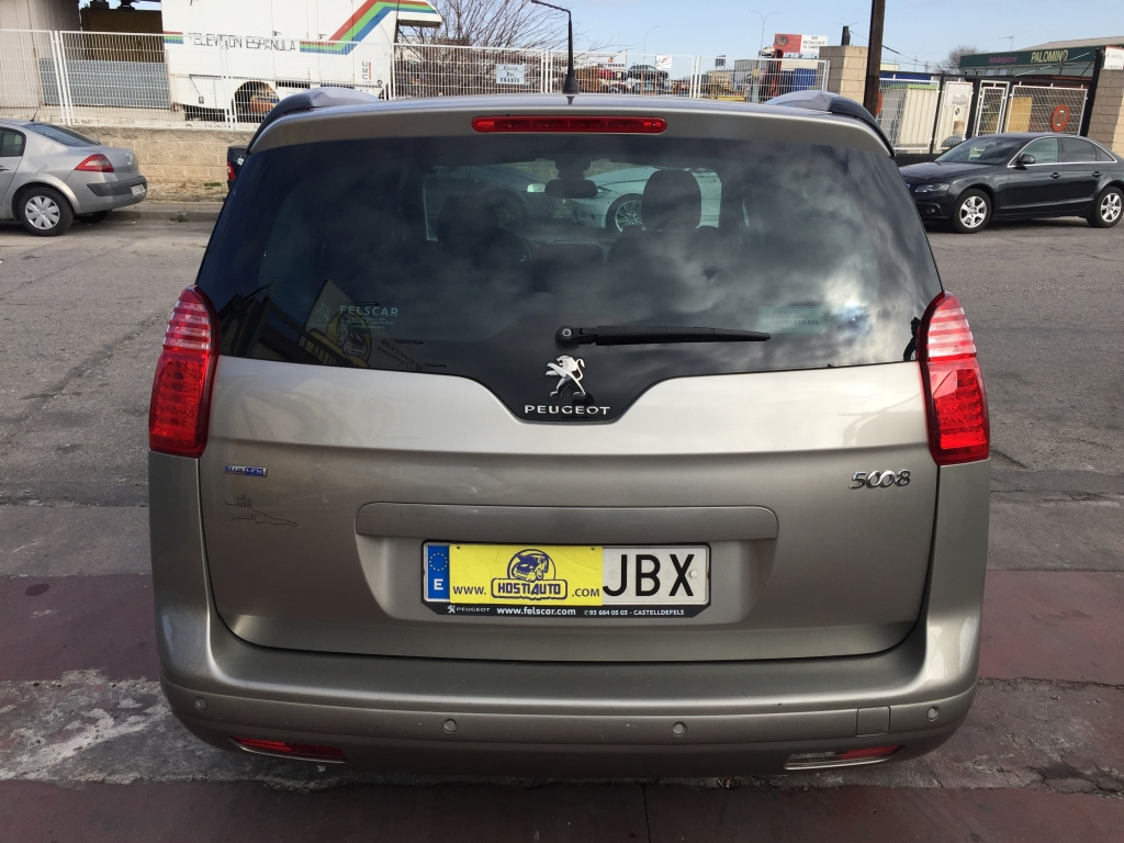 PEUGEOT 5008 1.6 HDI 120CV 7 PLAZAS