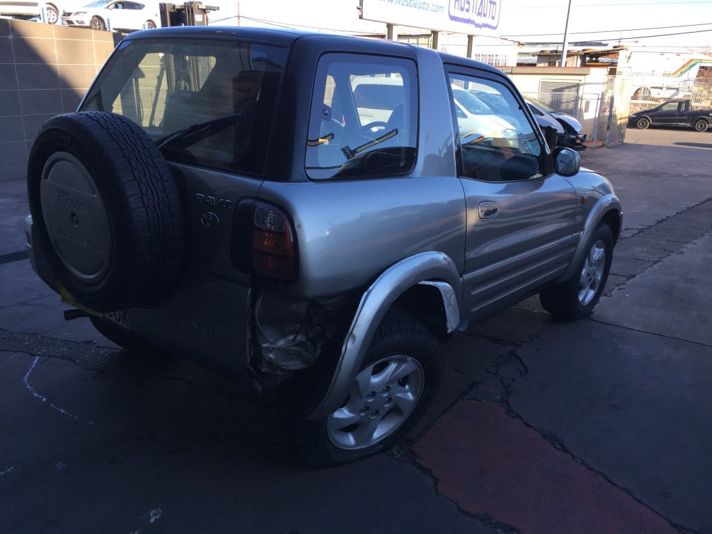 TOYOTA RAV-4 2.0 INY 128CV AUTOMATICO