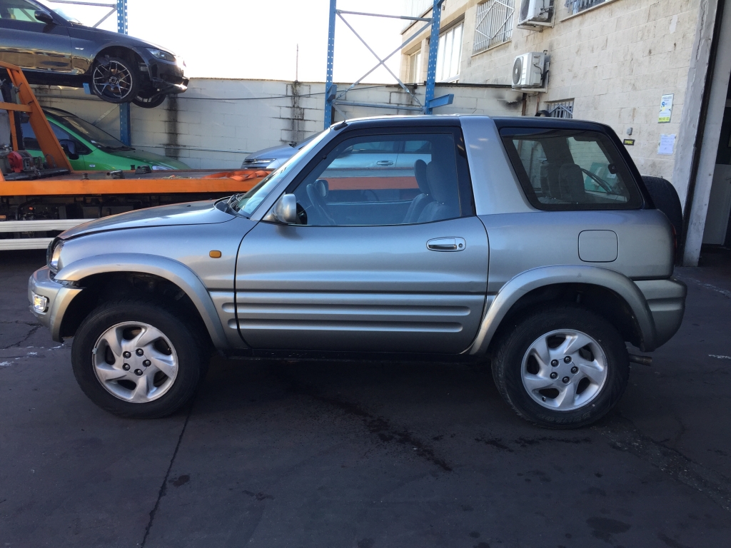 TOYOTA RAV-4 2.0 INY 128CV AUTOMATICO