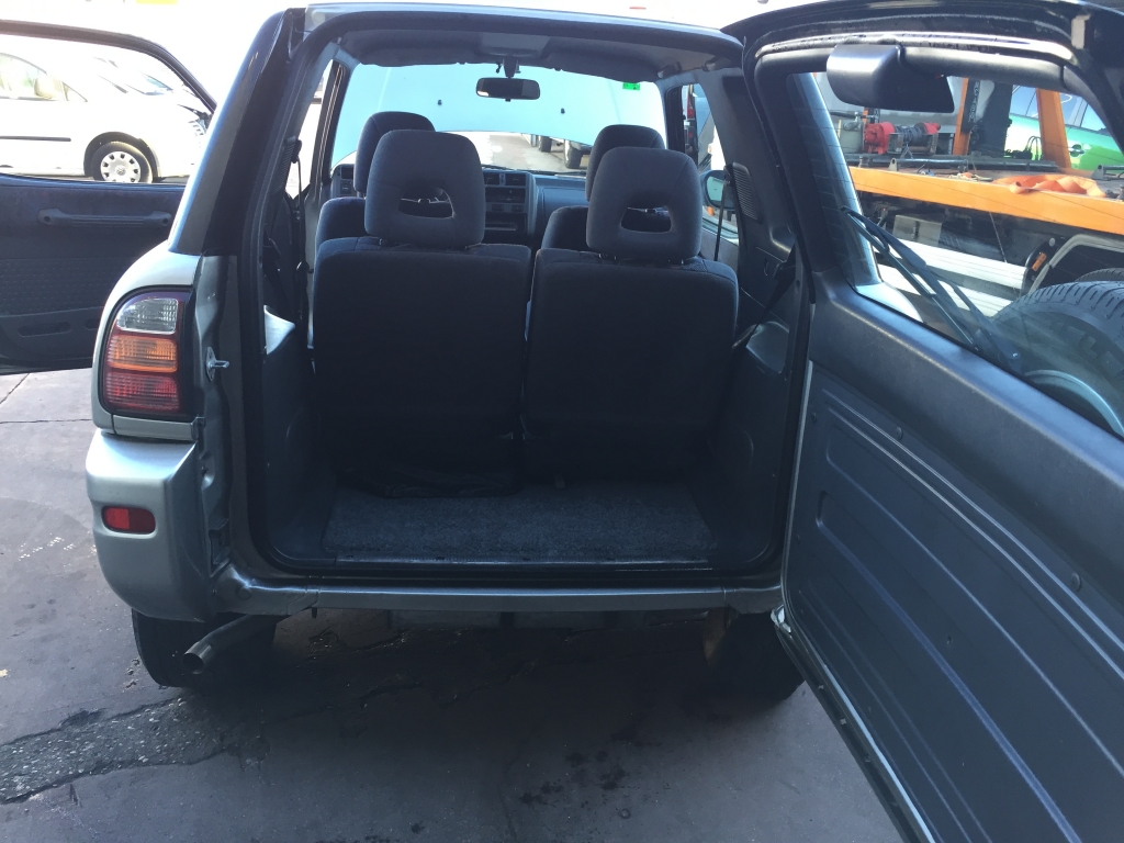 TOYOTA RAV-4 2.0 INY 128CV AUTOMATICO