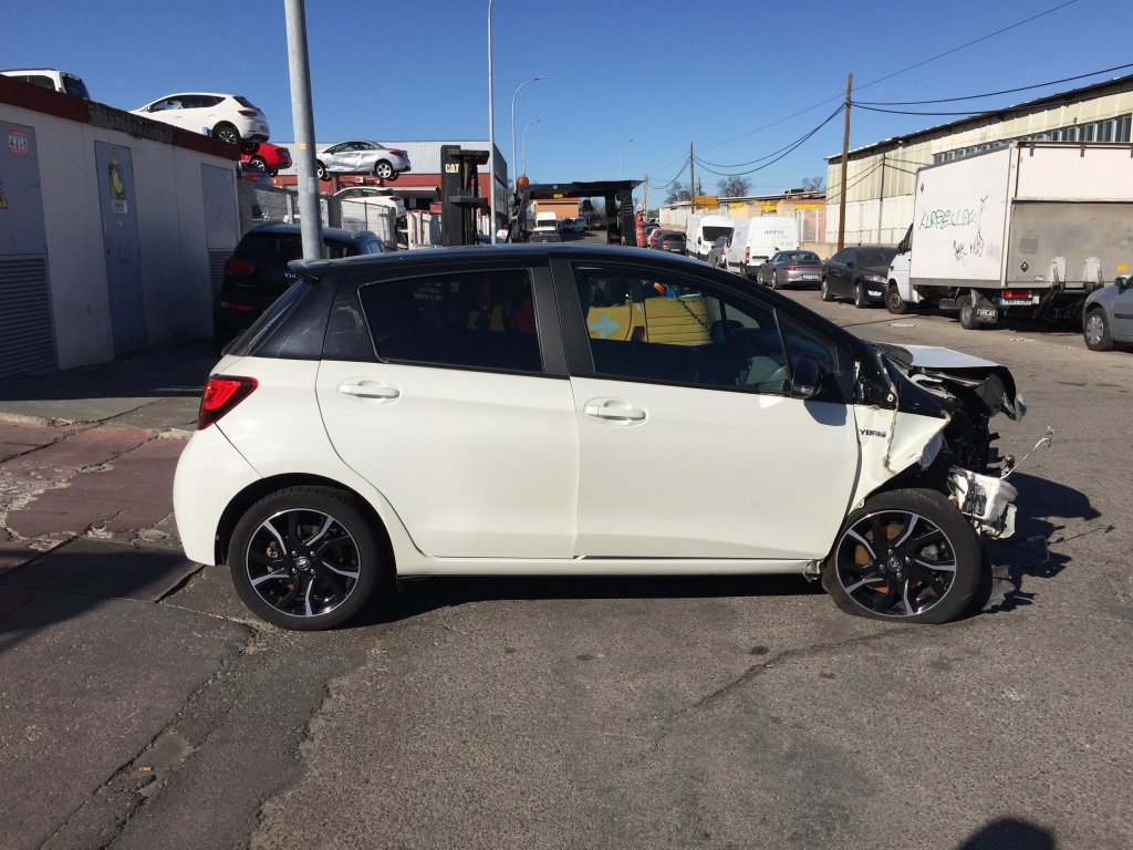 TOYOTA YARIS 1.5 HYBRID 100CV