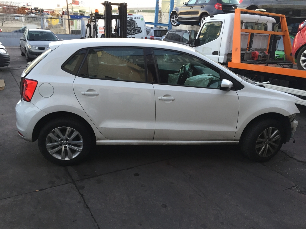 VOLKSWAGEN POLO 1.0 INY 75CV