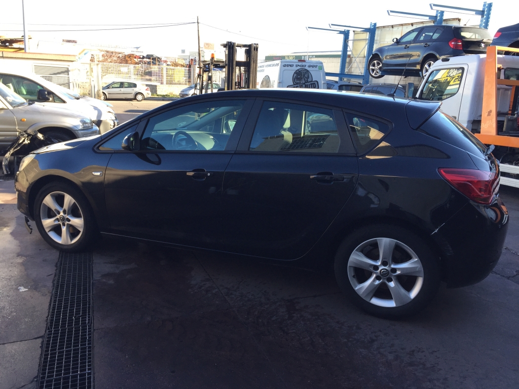 OPEL ASTRA 1.7 CDTI 125CV