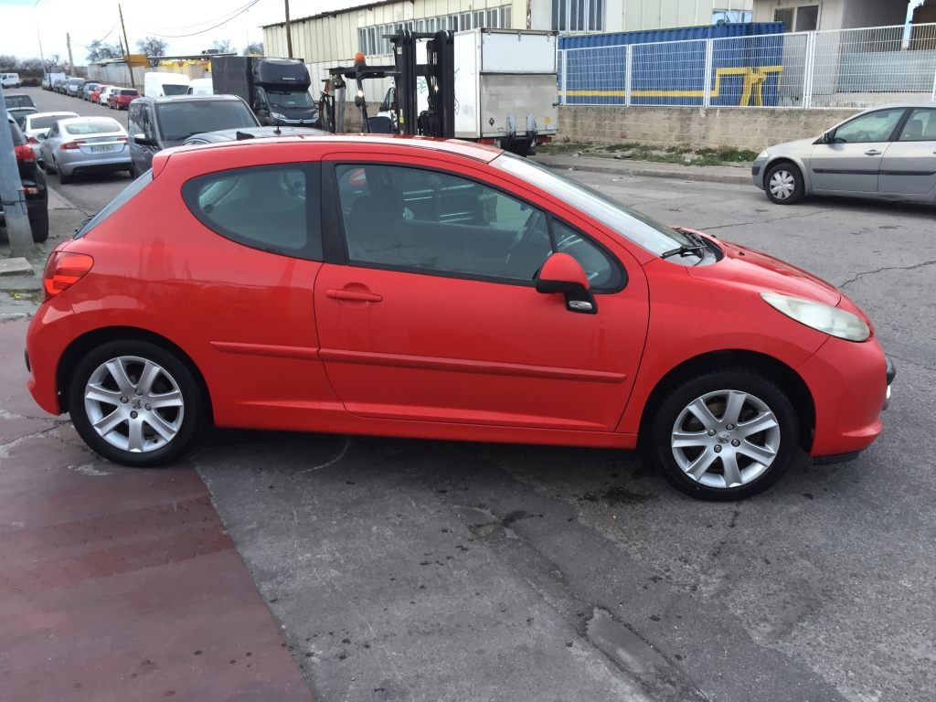 PEUGEOT 207 1.6 INY 120CV