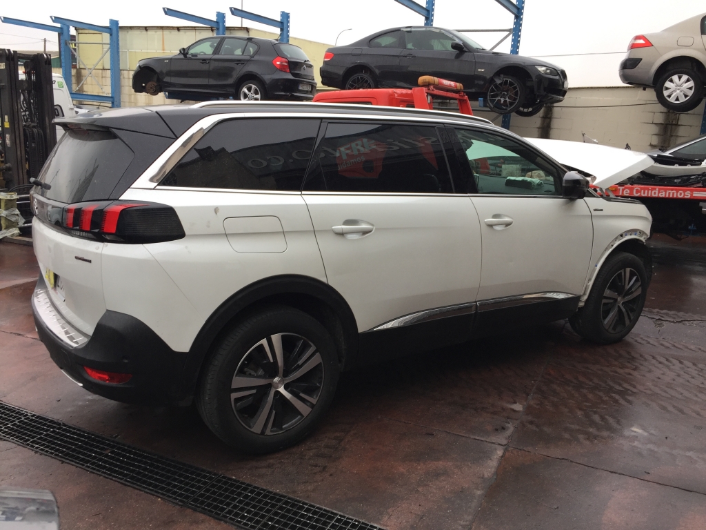 PEUGEOT 5008 GT LINE 1.5 HDI 130CV