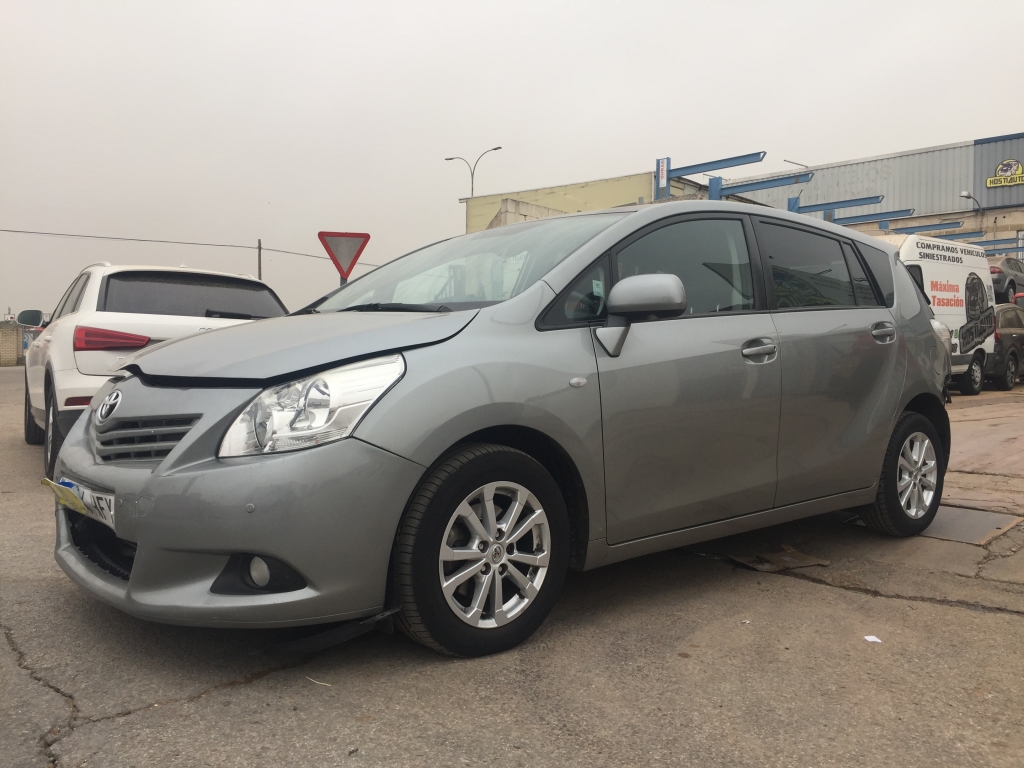 TOYOTA COROLLA VERSO 2.0 D4D 126CV 7 PLAZAS