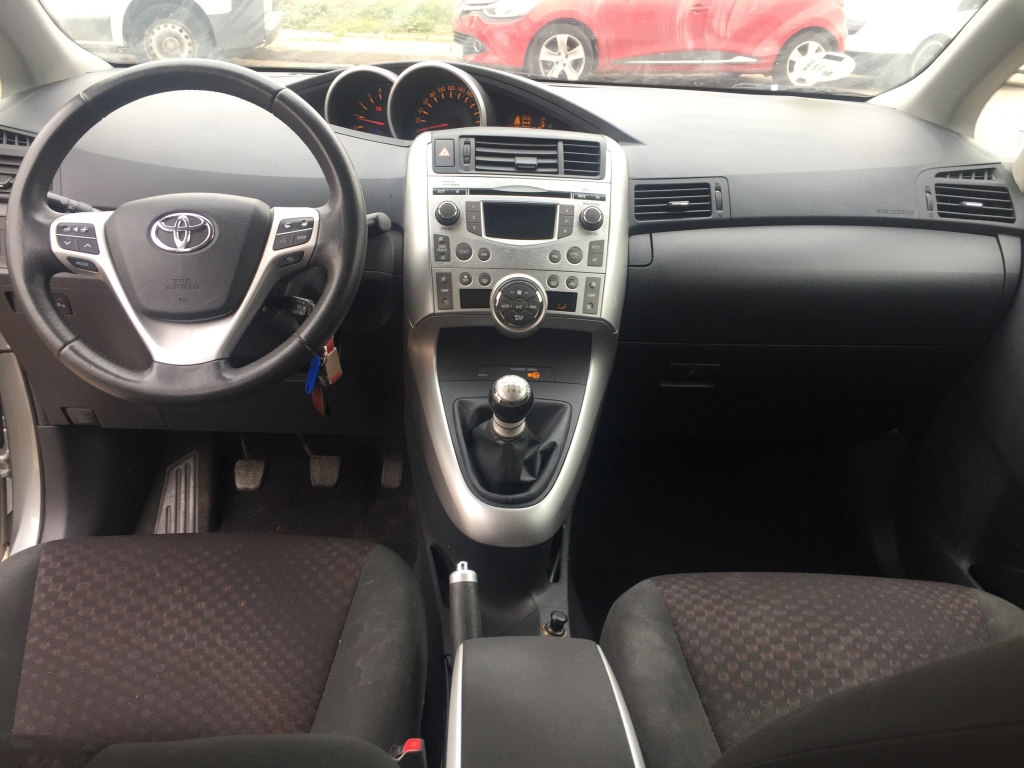 TOYOTA COROLLA VERSO 2.0 D4D 126CV 7 PLAZAS