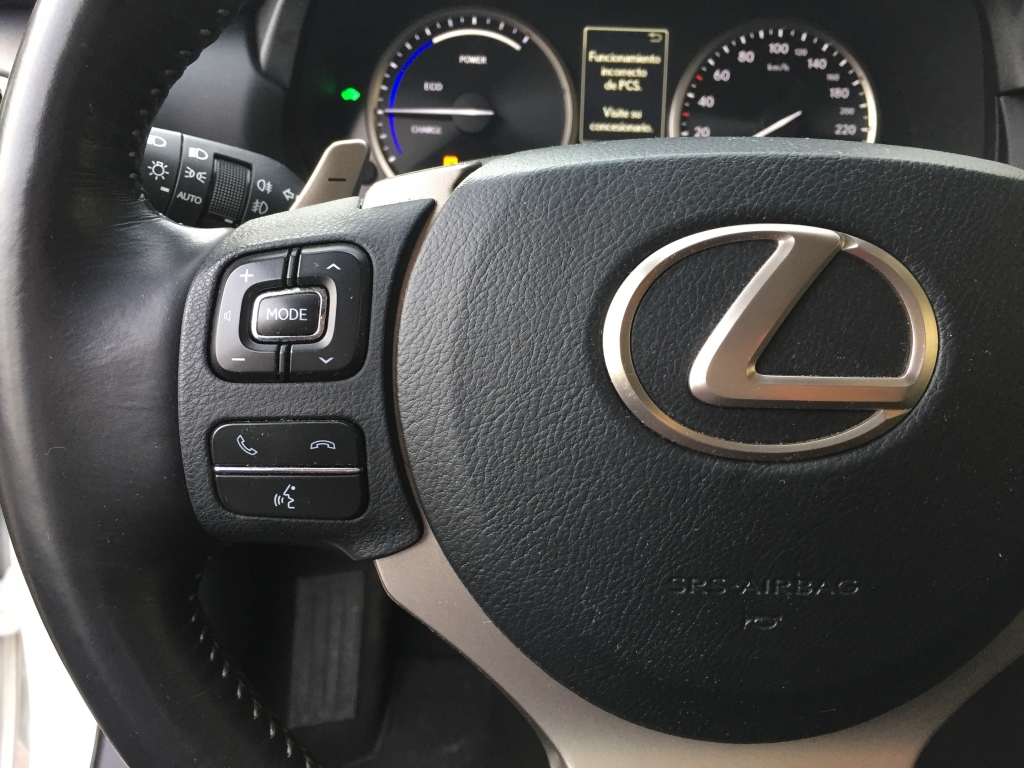 LEXUS NX 300 HYBRID 2.0 INY 197CV 4X2