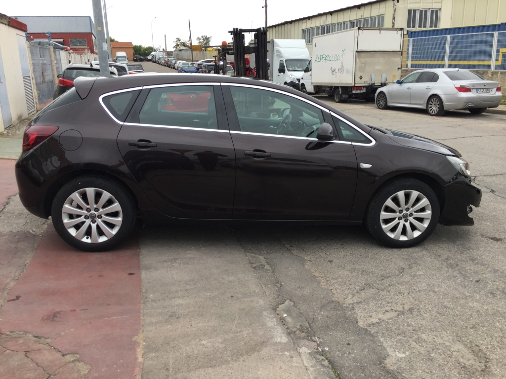 OPEL ASTRA 1.4 TURBO INY 107CV