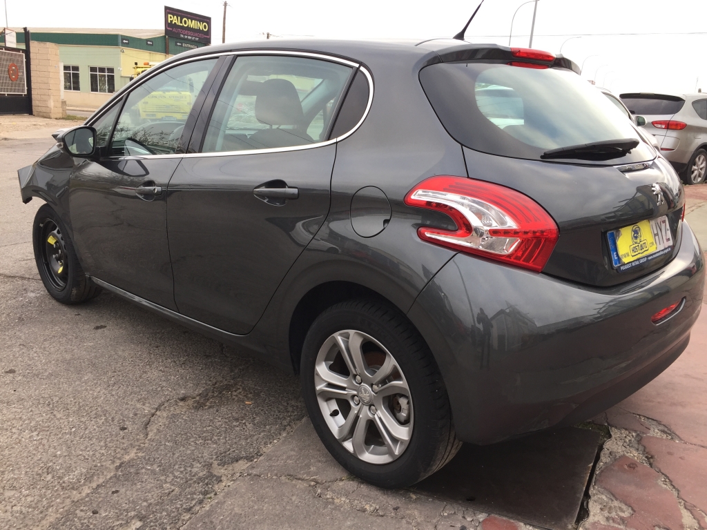 PEUGEOT 208 ALLURE 1.6 HDI 92CV