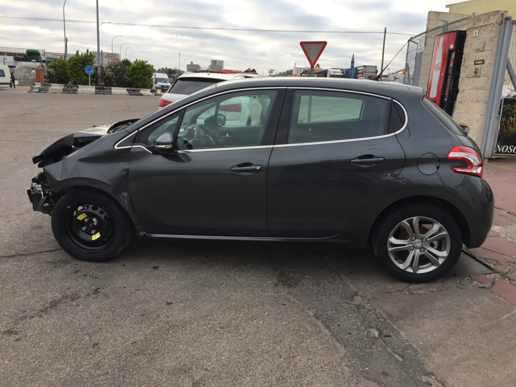 PEUGEOT 208 ALLURE 1.6 HDI 92CV