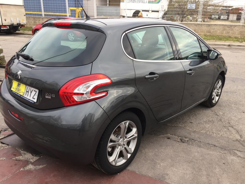 PEUGEOT 208 ALLURE 1.6 HDI 92CV