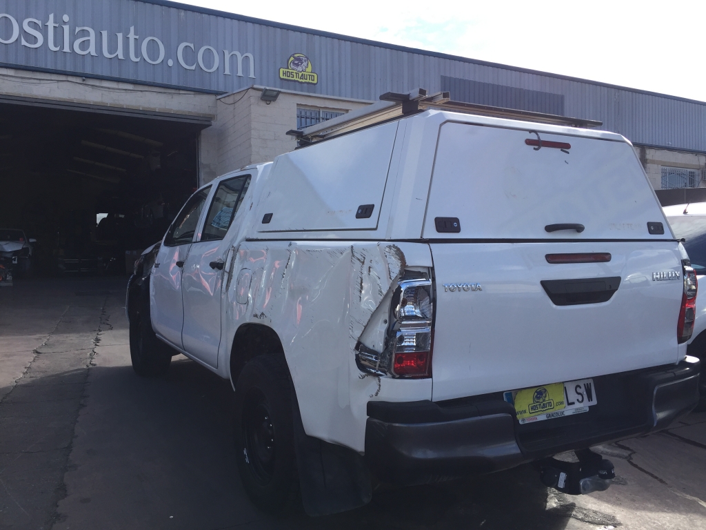 TOYOTA HILUX 2.4 D-4D PICKUP DOBLE CABINA 16V 150CV AWD 