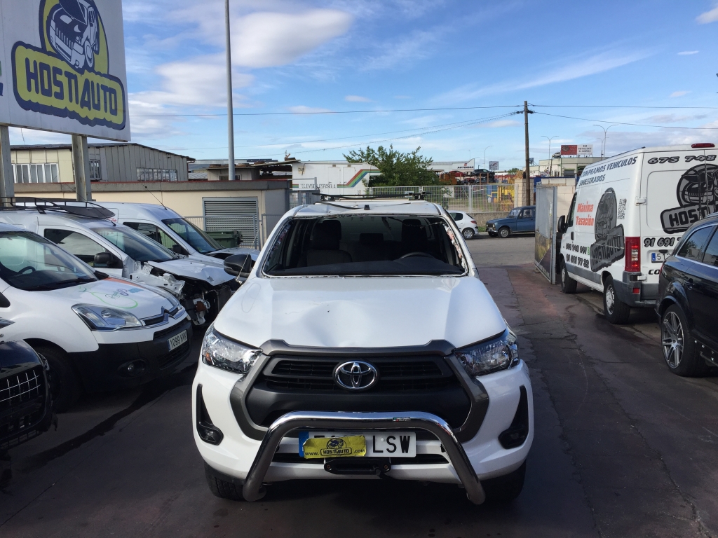 TOYOTA HILUX 2.4 D-4D PICKUP DOBLE CABINA 16V 150CV AWD 