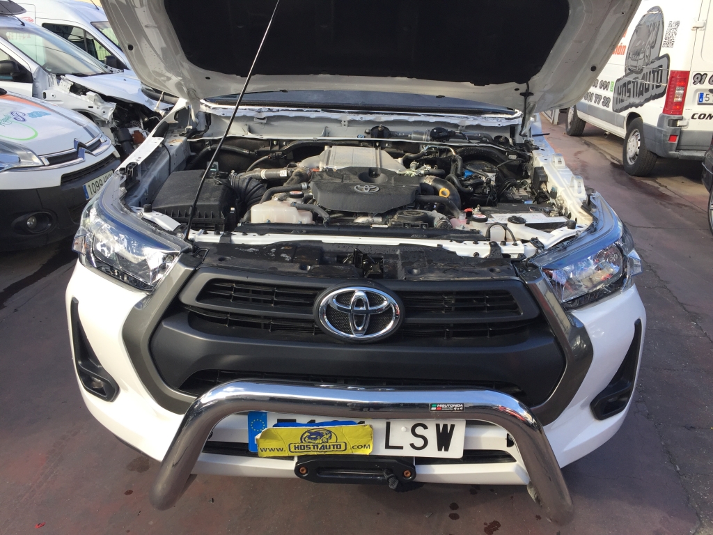 TOYOTA HILUX 2.4 D-4D PICKUP DOBLE CABINA 16V 150CV AWD 