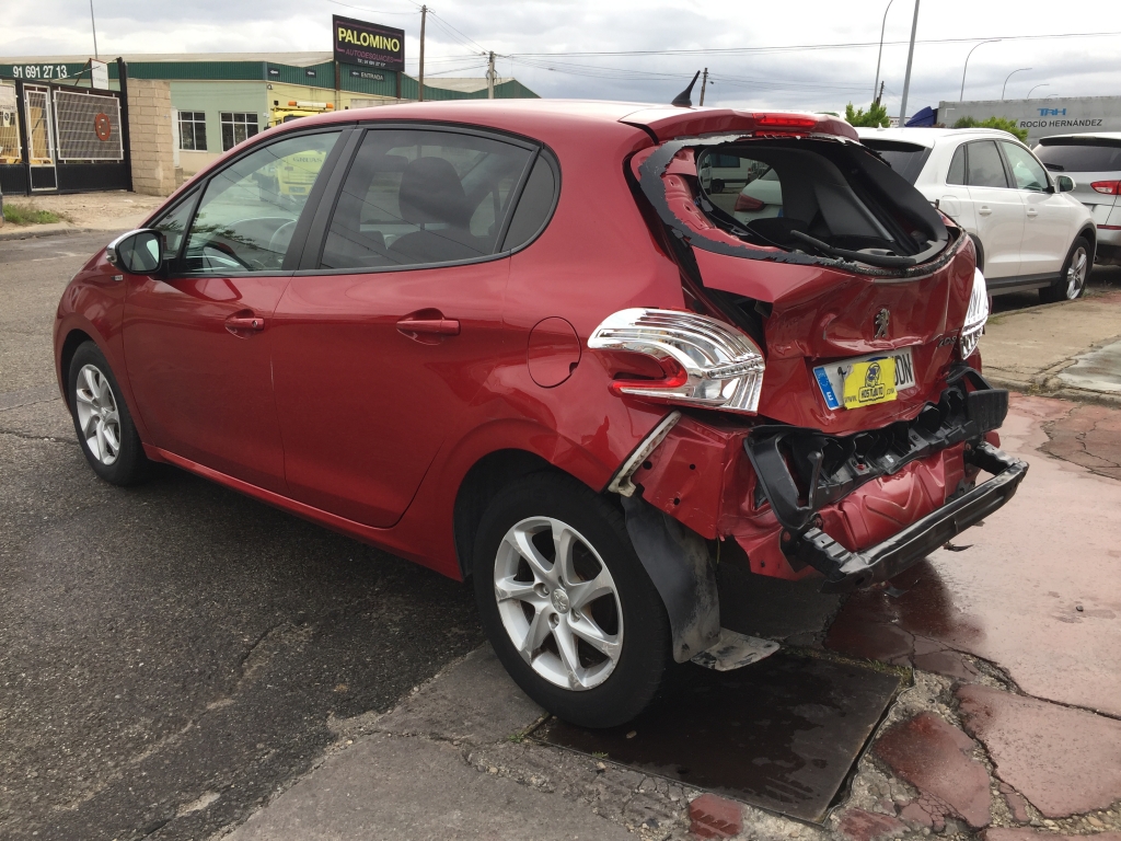 PEUGEOT 208 1.4 HDI 68CV