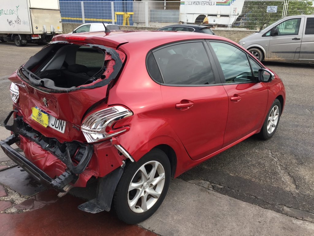 PEUGEOT 208 1.4 HDI 68CV