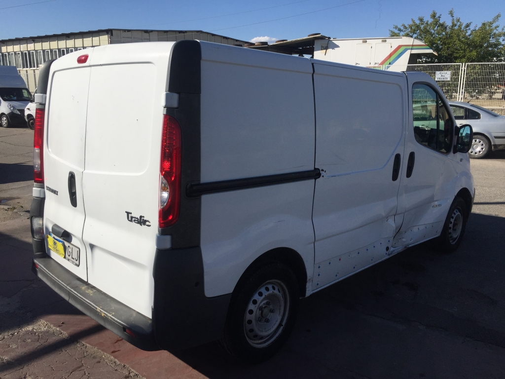 RENAULT TRAFIC 2.0 DCI 115CV