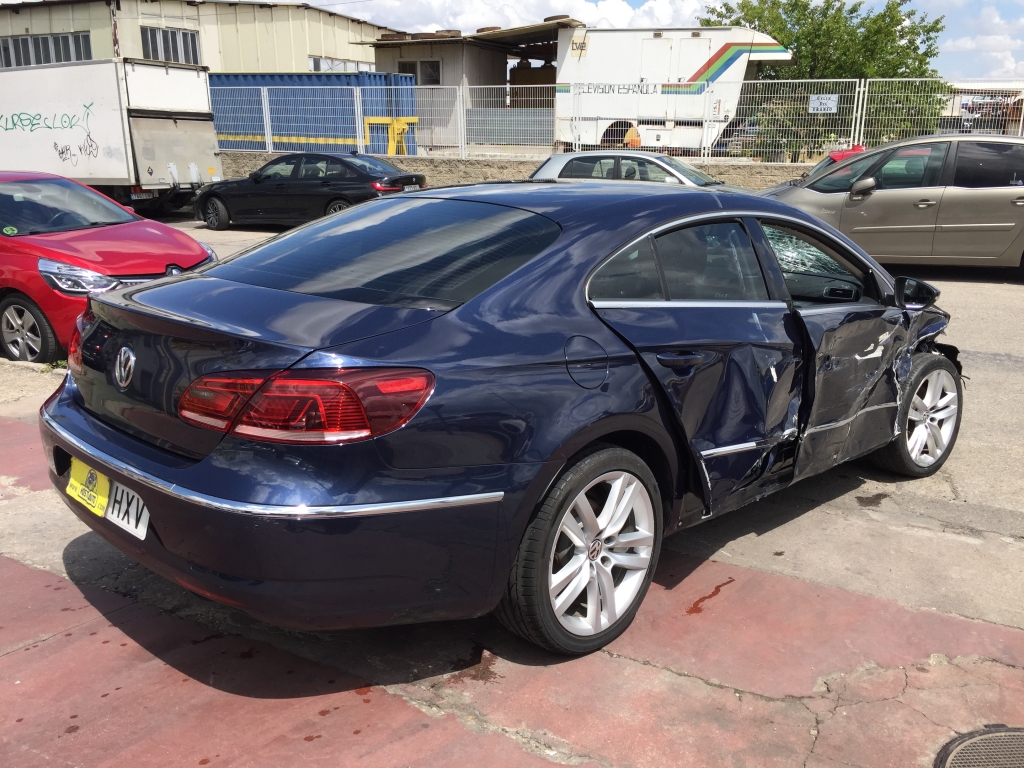 VOLKSWAGEN PASSAT CC 2.0 TDI 140CV