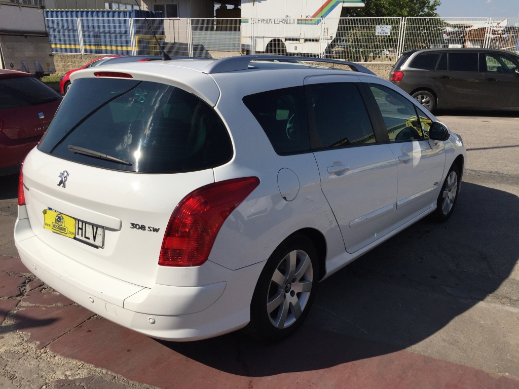 PEUGEOT 308 SW 1.6 INY 120CV 7 PLAZAS