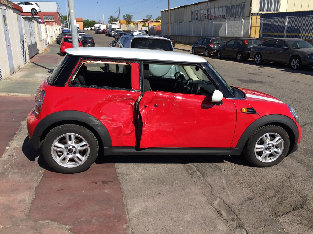 MINI COOPER D 1.6 112CV