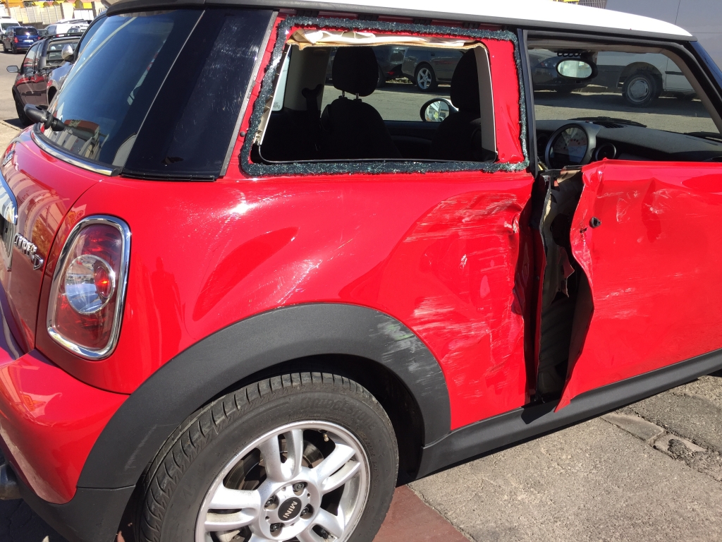 MINI COOPER D 1.6 112CV