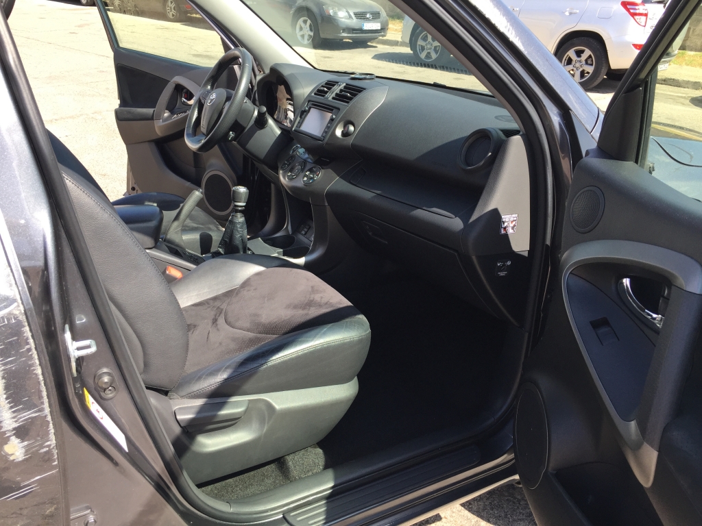 TOYOTA RAV 4 2.2 D4D 150CV 4x4