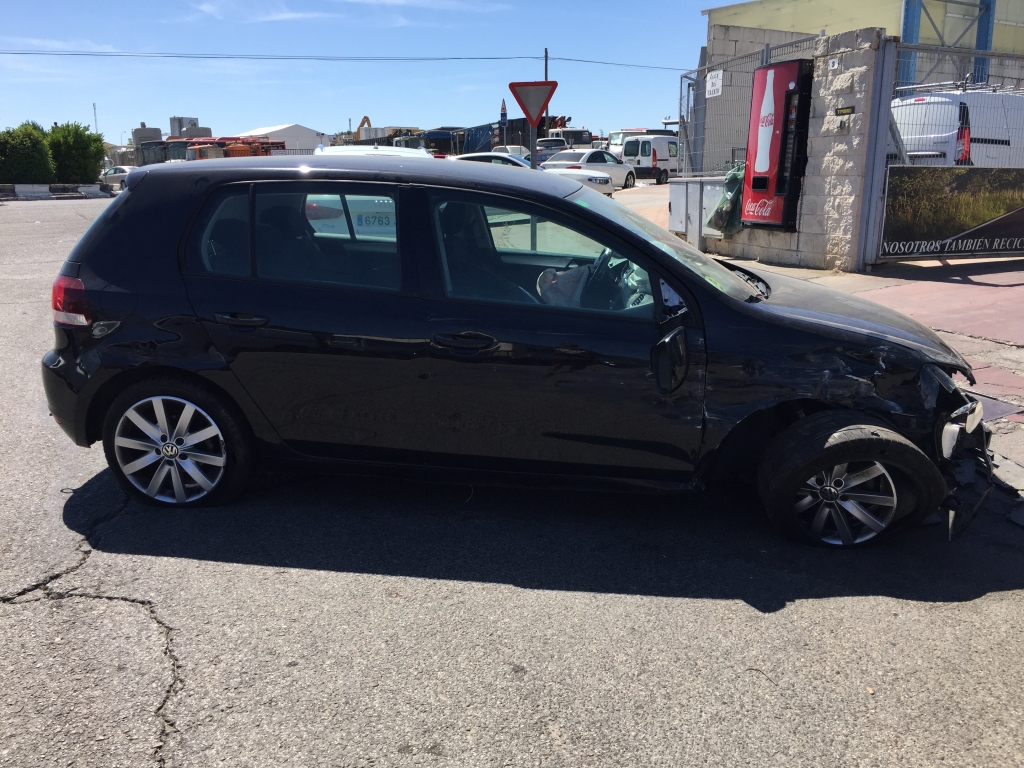 VOLKSWAGEN GOLF VI 2.0 TDI 140CV